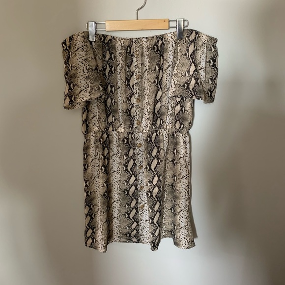 🔵Off Shoulder Dress - Picture 2 of 5